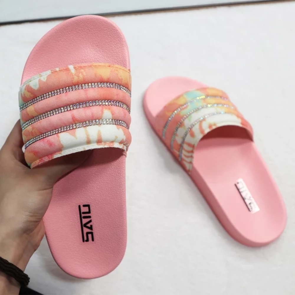 Women's pink flowers 🌸 resistant fashion slippers